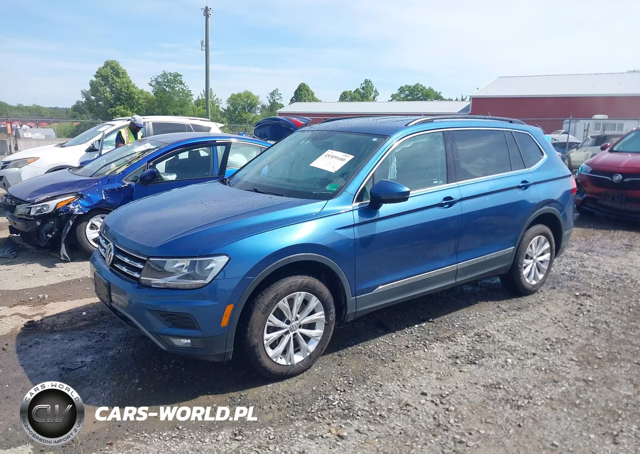 2018 Volkswagen Tiguan 2.0T Se-2.0T Sel VIN:3VV2B7AX0JM026444 - 2