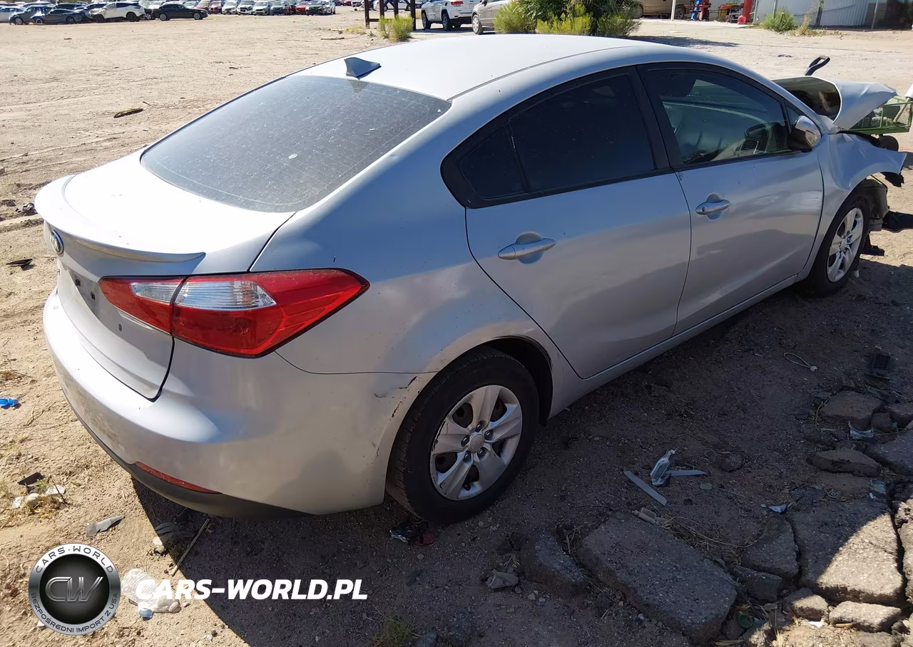 2015 Kia Forte Lx VIN:KNAFK4A65F5286497 - 4
