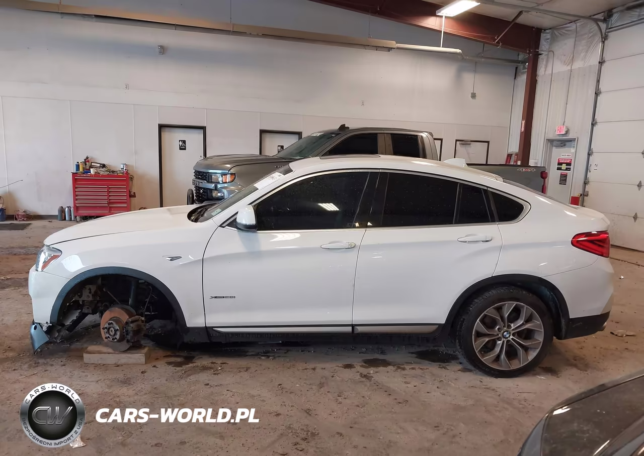 2018 BMW X4 xDrive28I VIN:5UXXW3C51J0T82707 - 14