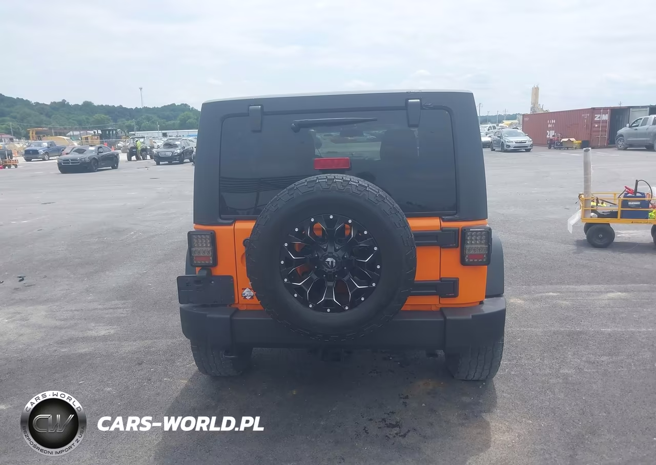 2012 Jeep Wrangler Unlimited Sport VIN:1C4BJWDG4CL279715 - 17