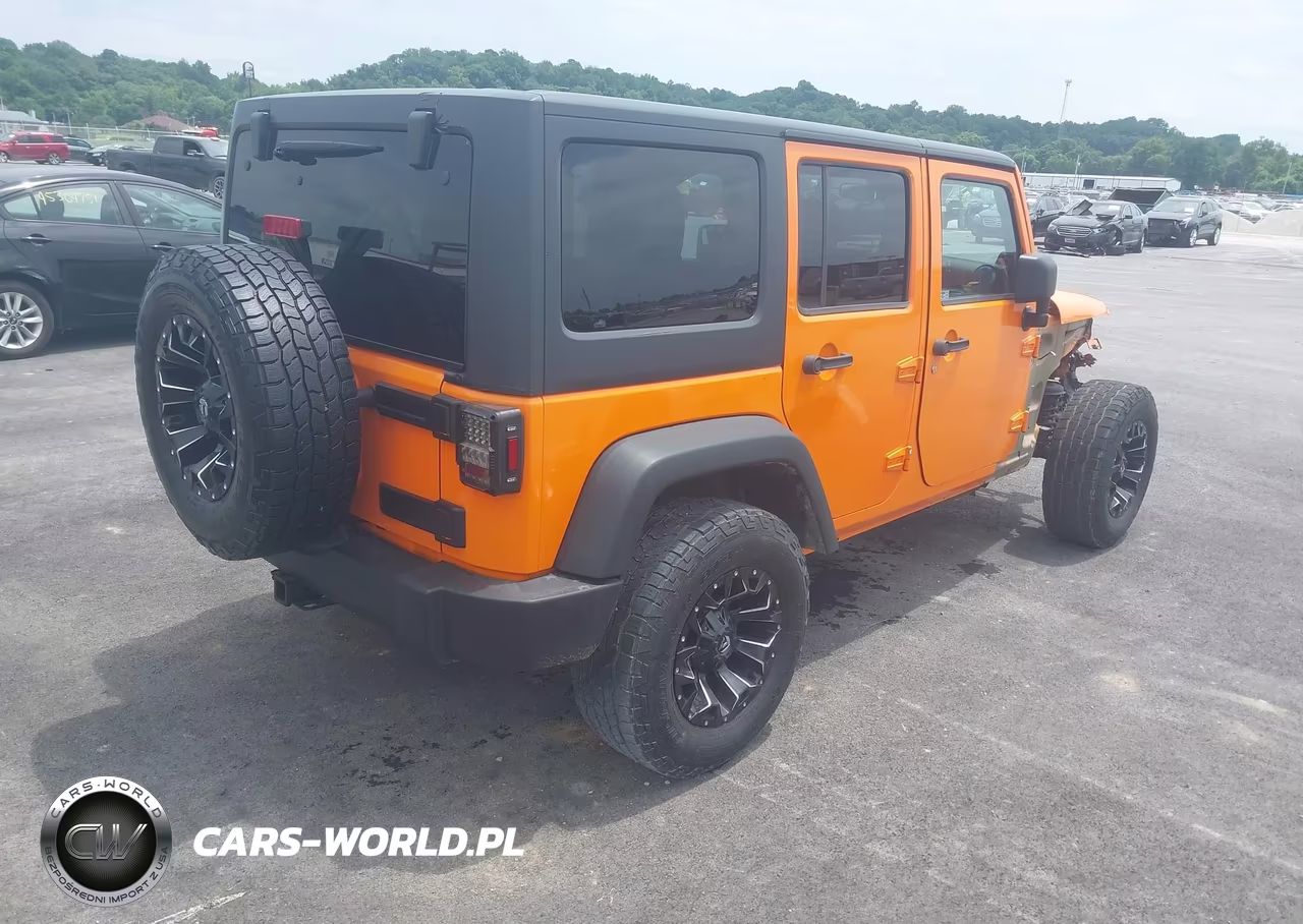 2012 Jeep Wrangler Unlimited Sport VIN:1C4BJWDG4CL279715 - 4