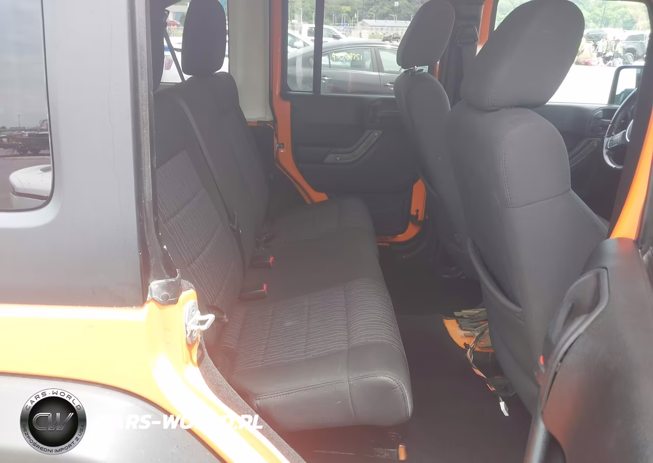 2012 Jeep Wrangler Unlimited Sport VIN:1C4BJWDG4CL279715 - 8