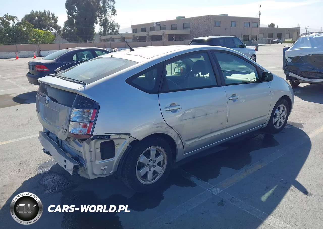 2005 Toyota Prius VIN:JTDKB20U457047029 - 4