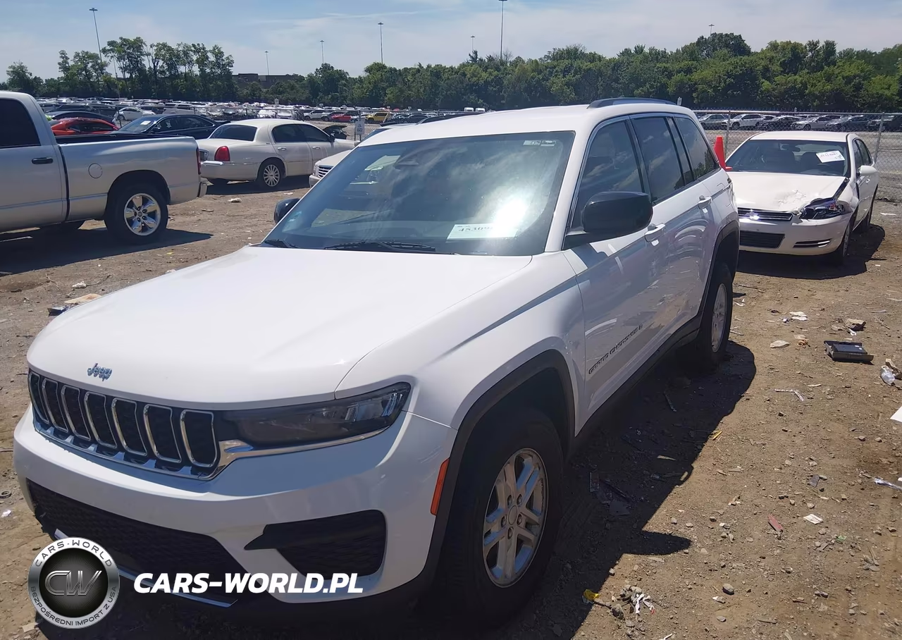 2023 Jeep Grand Cherokee Laredo 4X4 VIN:1C4RJHAG3PC543849 - 2