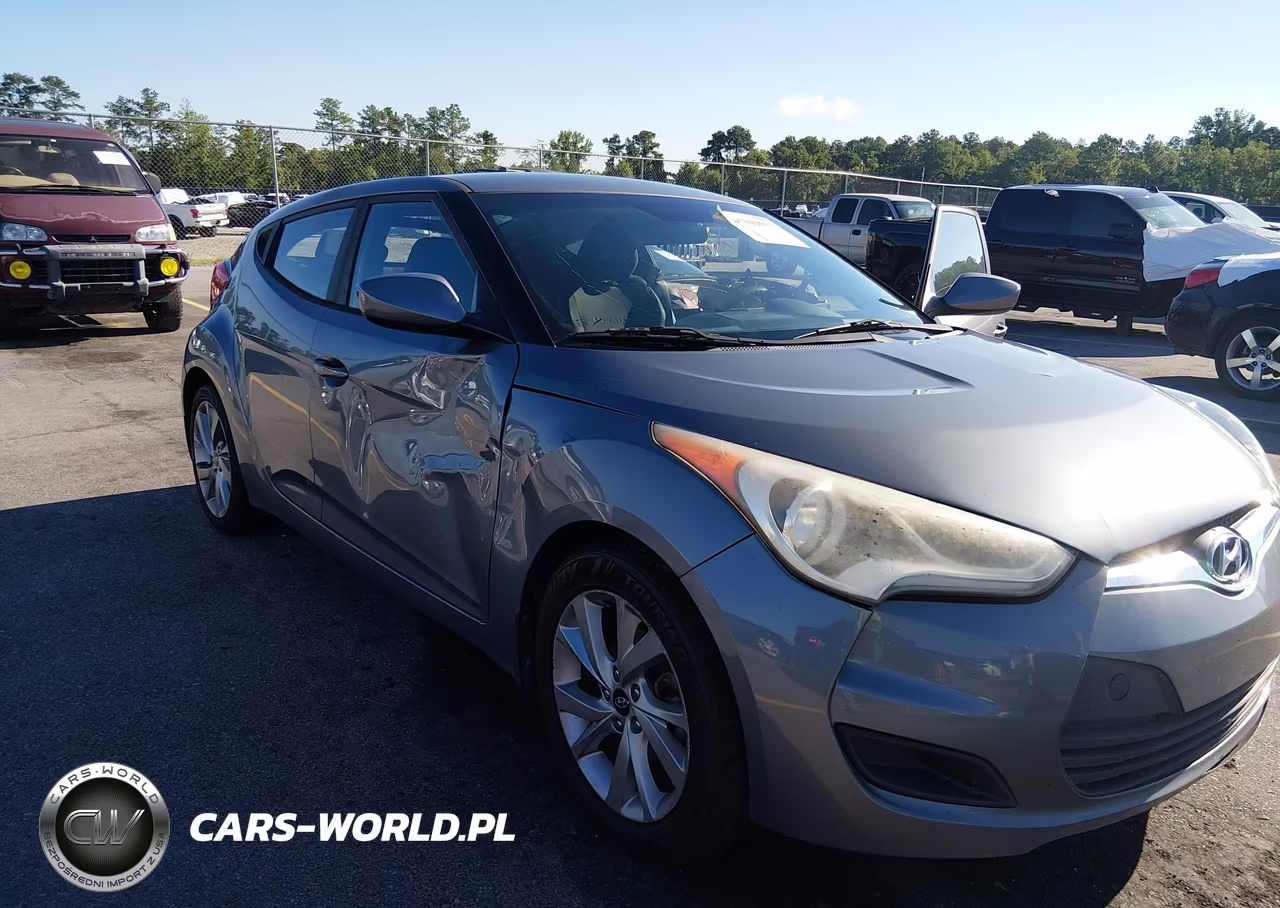 2016 Hyundai Veloster VIN:KMHTC6AD3GU303054 - 6