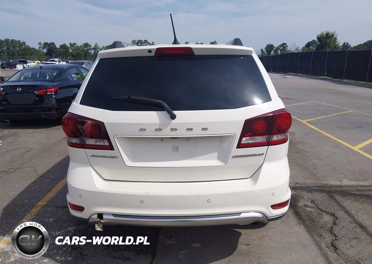 2017 Dodge Journey Crossroad Plus VIN:3C4PDCGB0HT612709 - 16