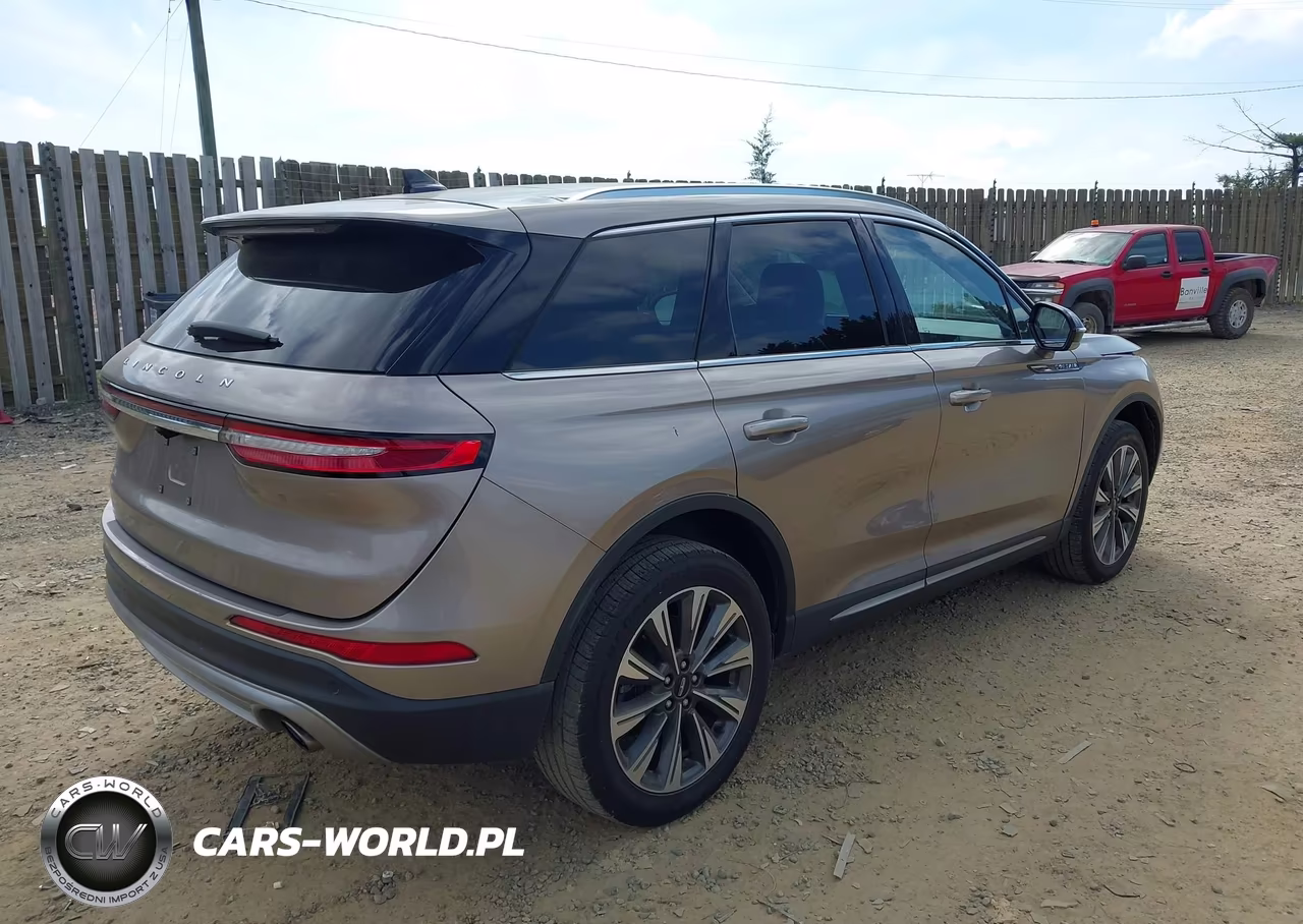 2020 Lincoln Corsair Reserve VIN:5LMCJ2C94LUL27748 - 4