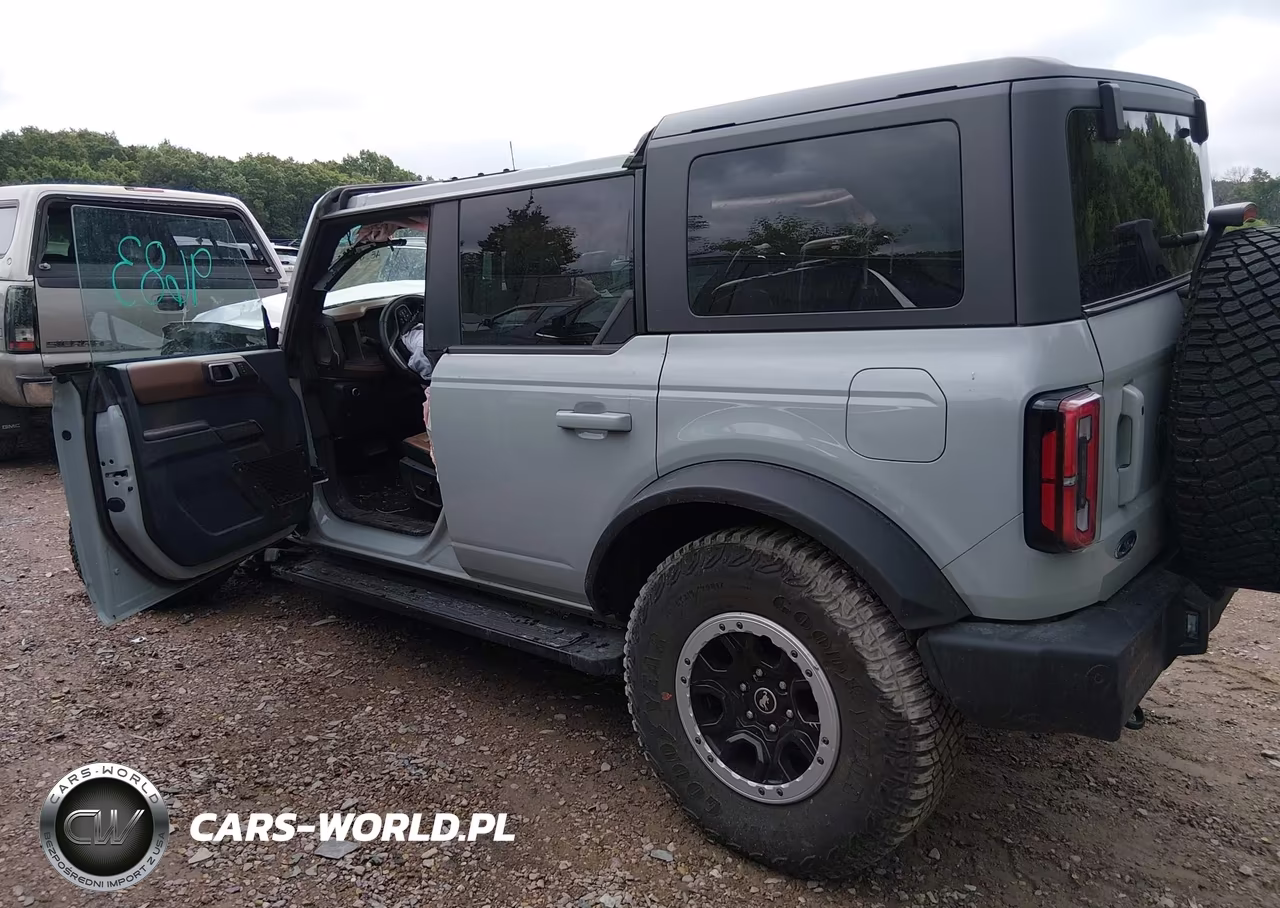 2024 Ford Bronco Outer Banks VIN:1FMDE8BH4RLA73464 - 3