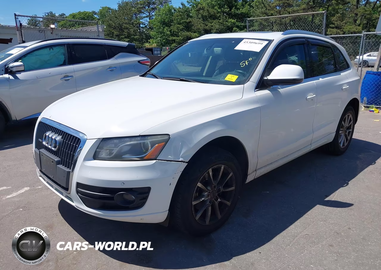 2011 Audi Q5 2.0T Premium VIN:WA1LFAFP8BA032675 - 2