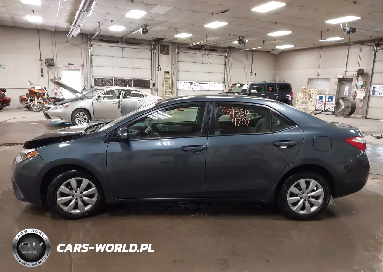 2015 Toyota Corolla Le VIN:2T1BURHEXFC358593 - 14