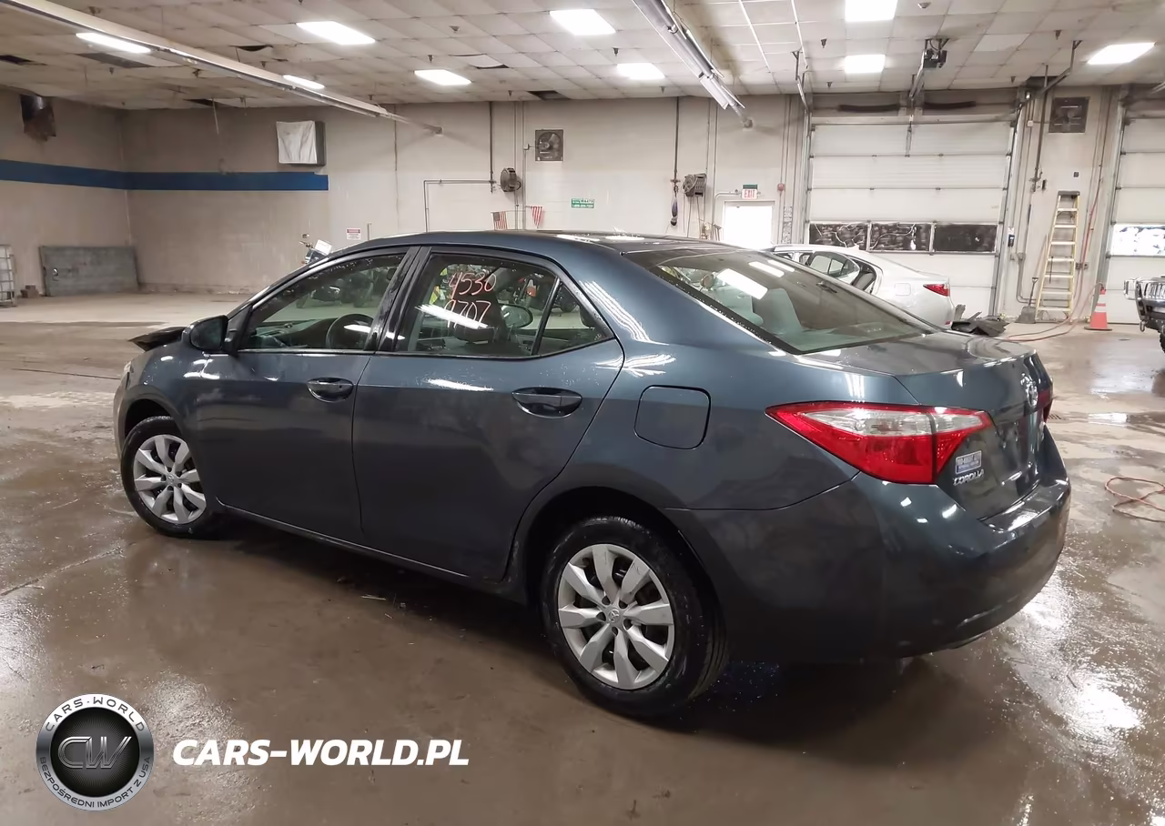 2015 Toyota Corolla Le VIN:2T1BURHEXFC358593 - 3