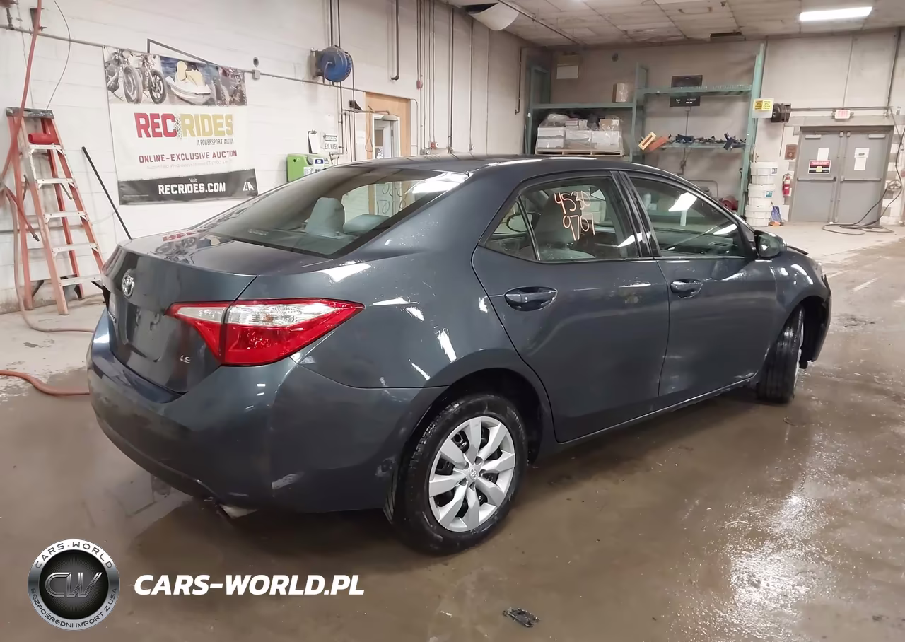 2015 Toyota Corolla Le VIN:2T1BURHEXFC358593 - 4