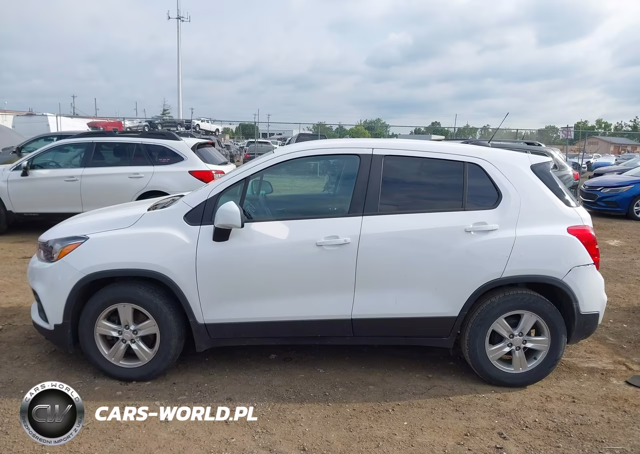 2019 Chevrolet Trax Ls VIN:3GNCJKSB2KL230348 - 14