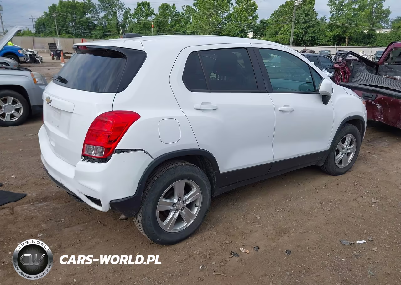 2019 Chevrolet Trax Ls VIN:3GNCJKSB2KL230348 - 4