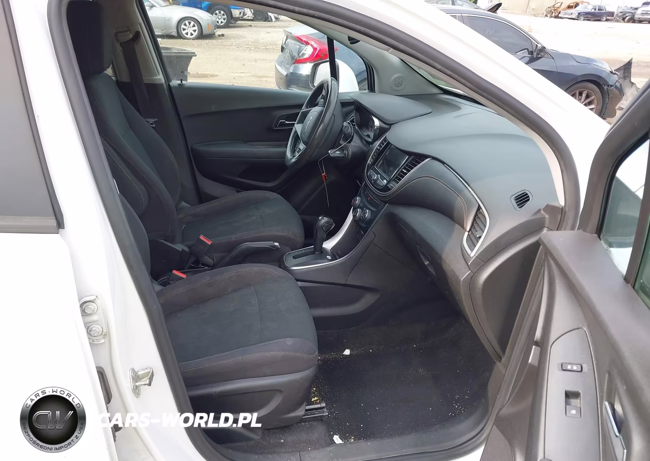 2019 Chevrolet Trax Ls VIN:3GNCJKSB2KL230348 - 5