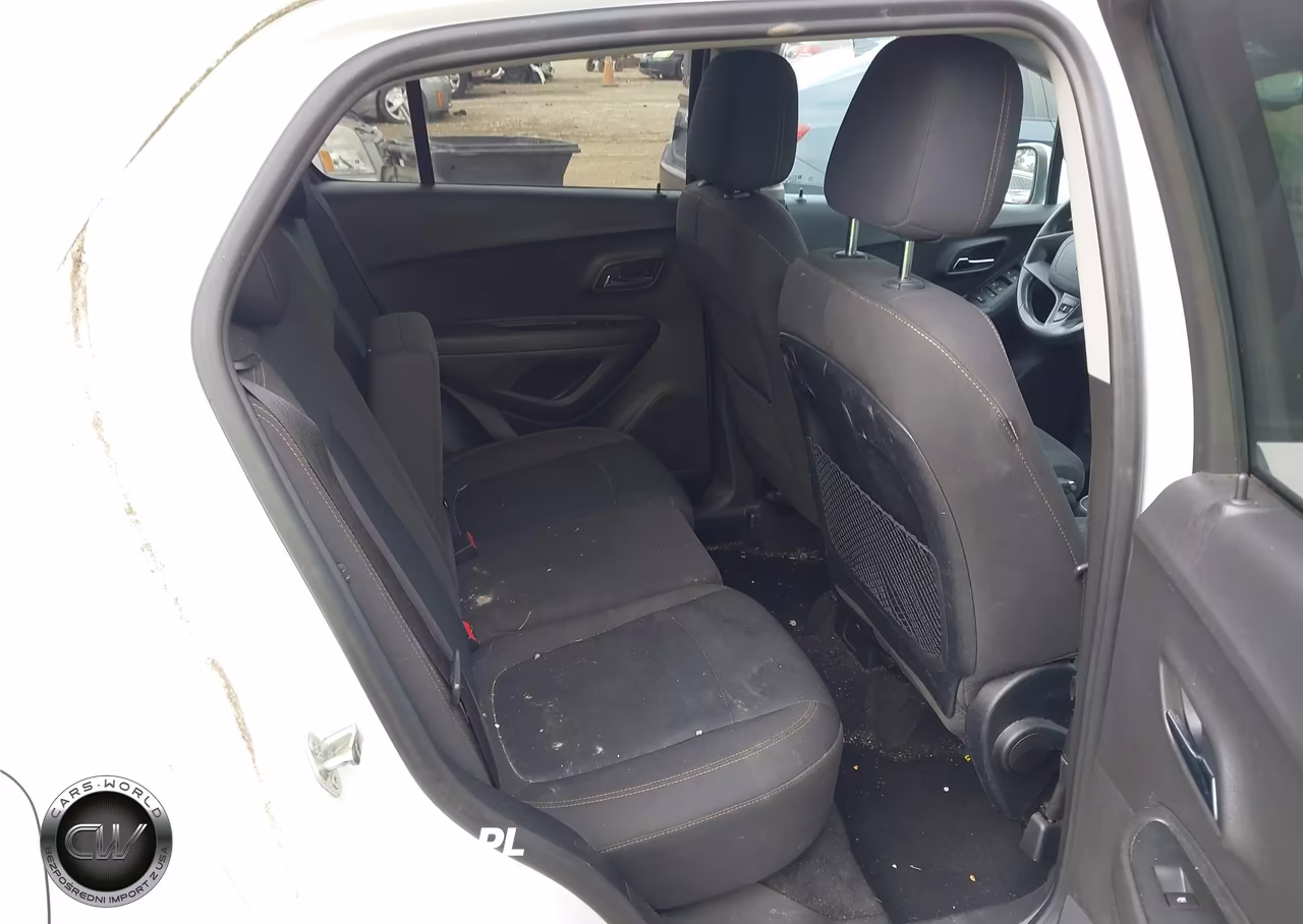 2019 Chevrolet Trax Ls VIN:3GNCJKSB2KL230348 - 8