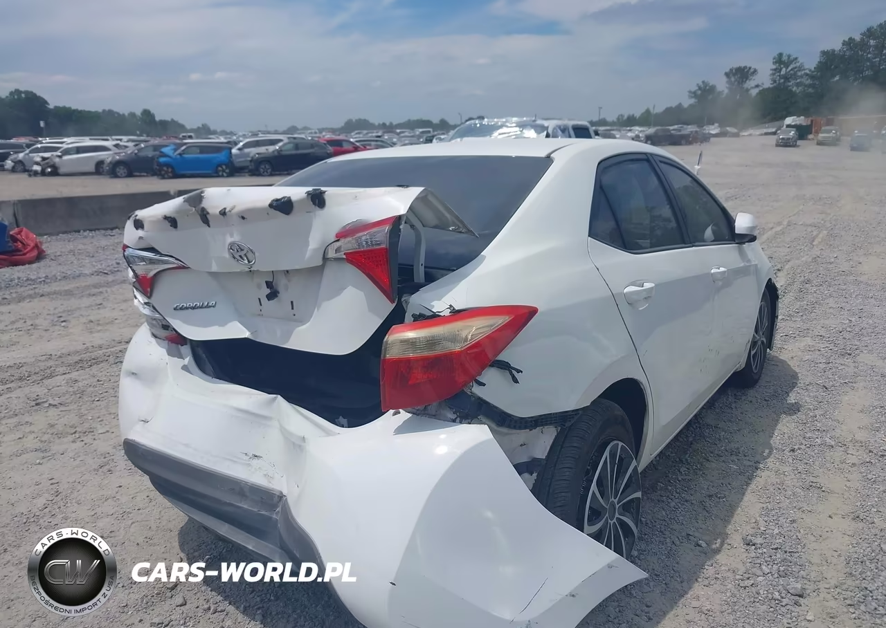 2015 Toyota Corolla Le VIN:2T1BURHEXFC334097 - 4