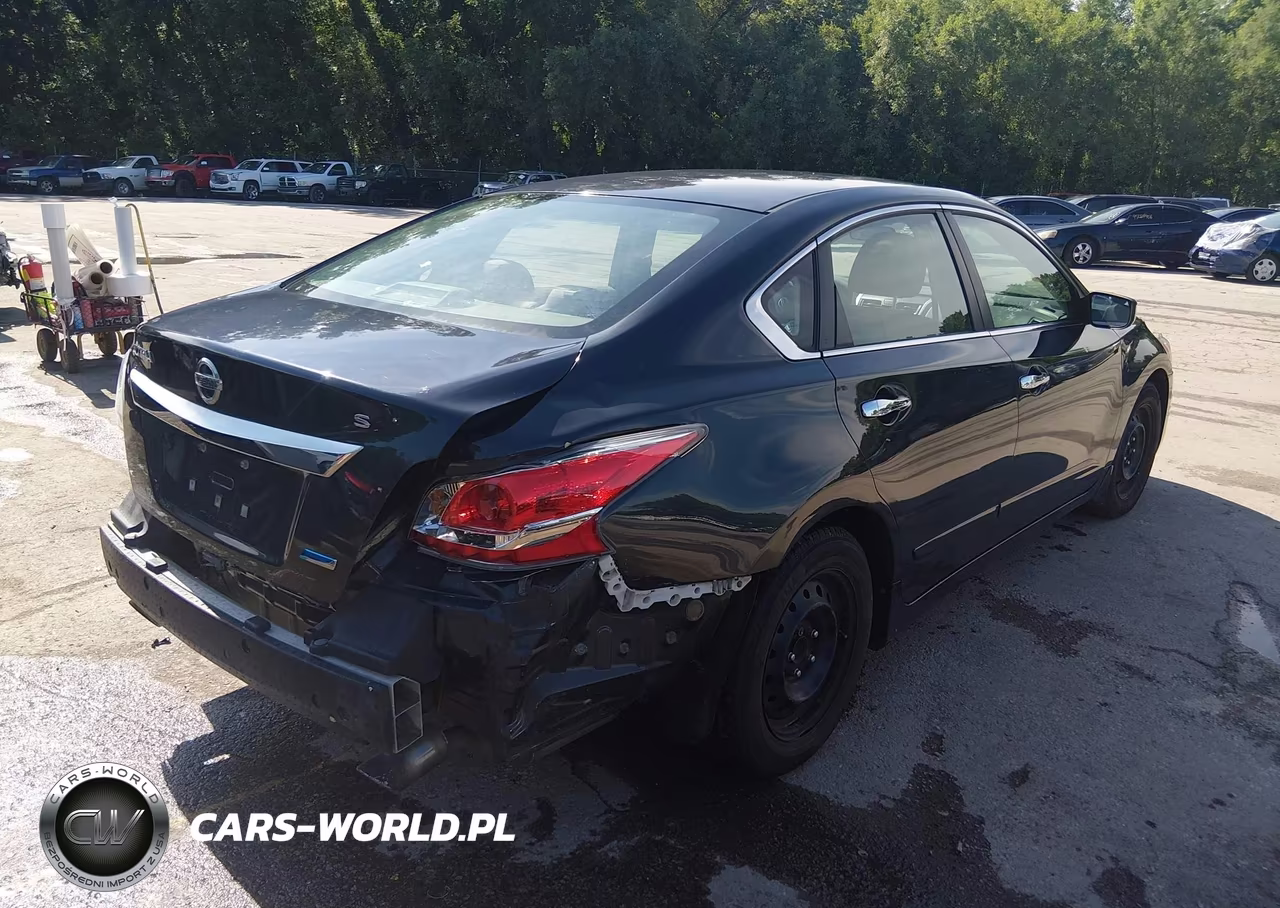 2014 Nissan Altima 2.5 S VIN:1N4AL3AP2EC110424 - 4