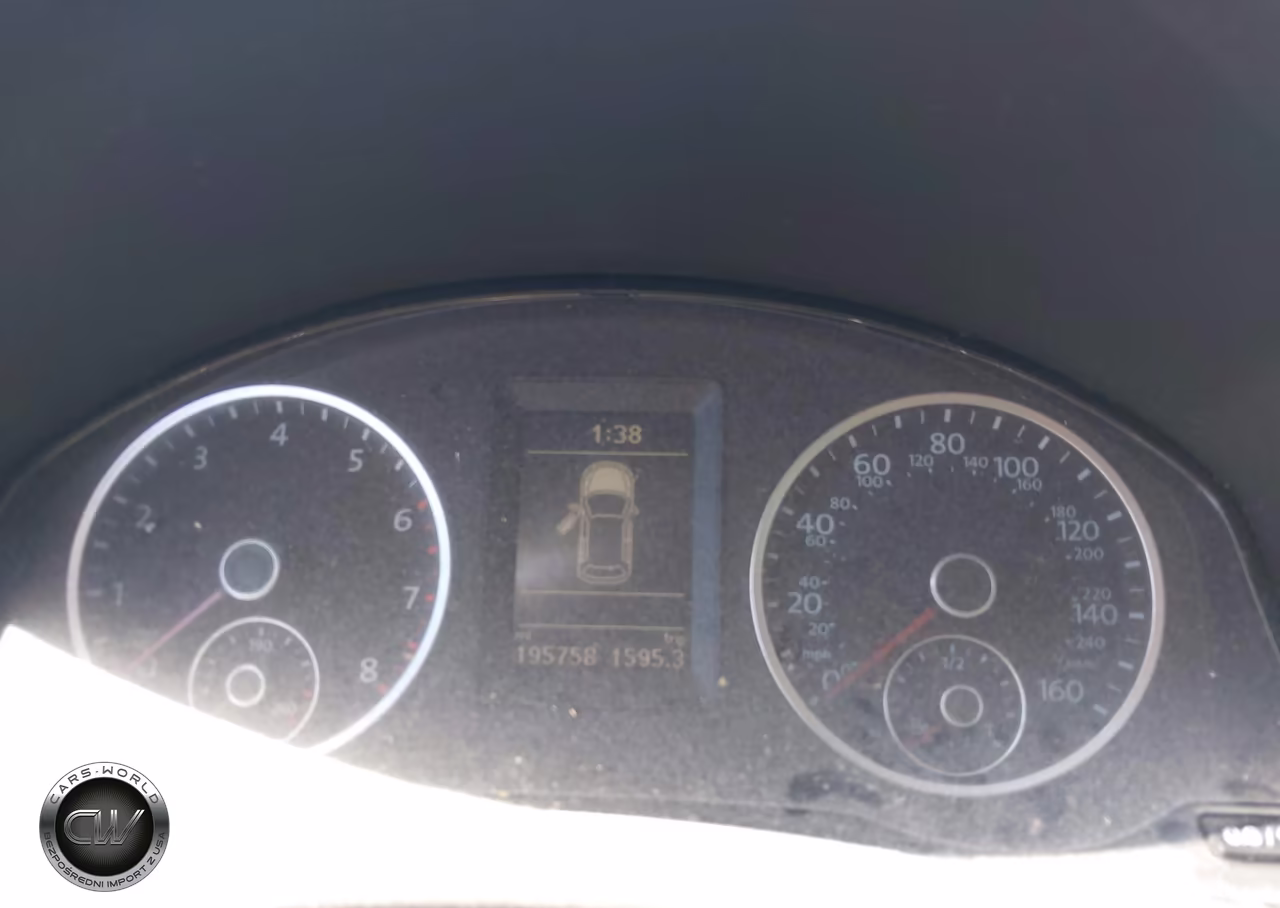 2015 Volkswagen Tiguan S VIN:WVGAV7AX3FW524187 - 7