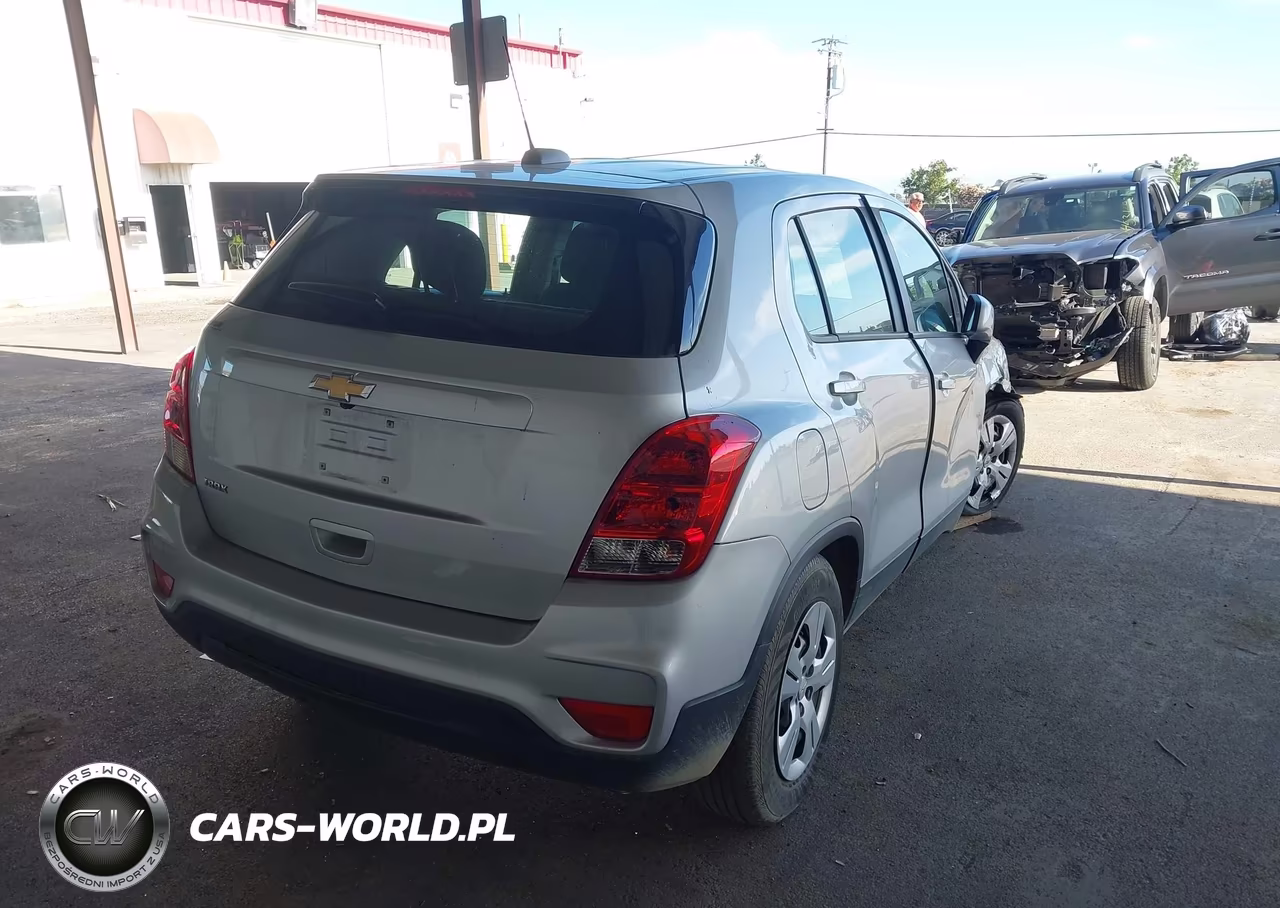 2018 Chevrolet Trax Ls VIN:KL7CJKSBXJB720686 - 4