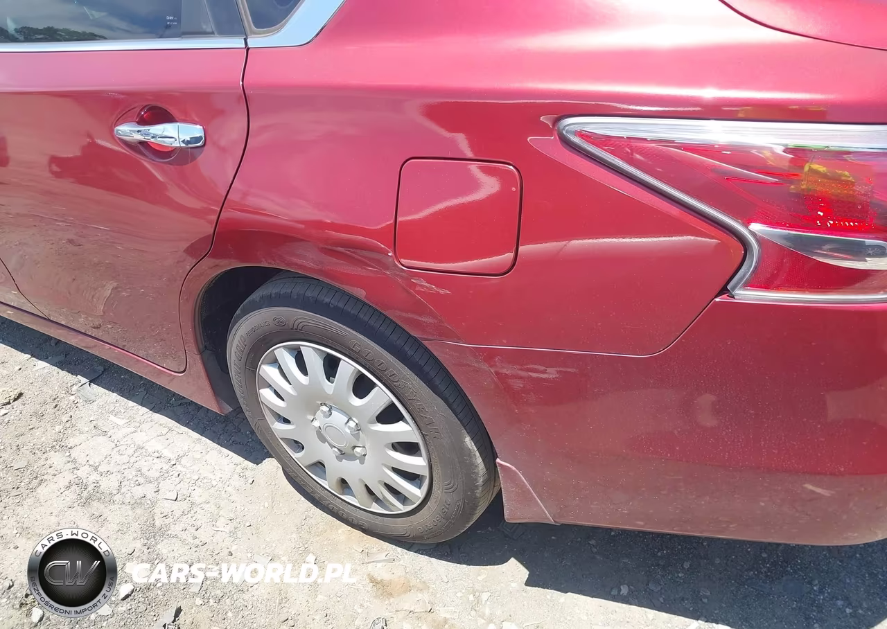 2015 Nissan Altima 2.5 S VIN:1N4AL3AP8FC268719 - 13