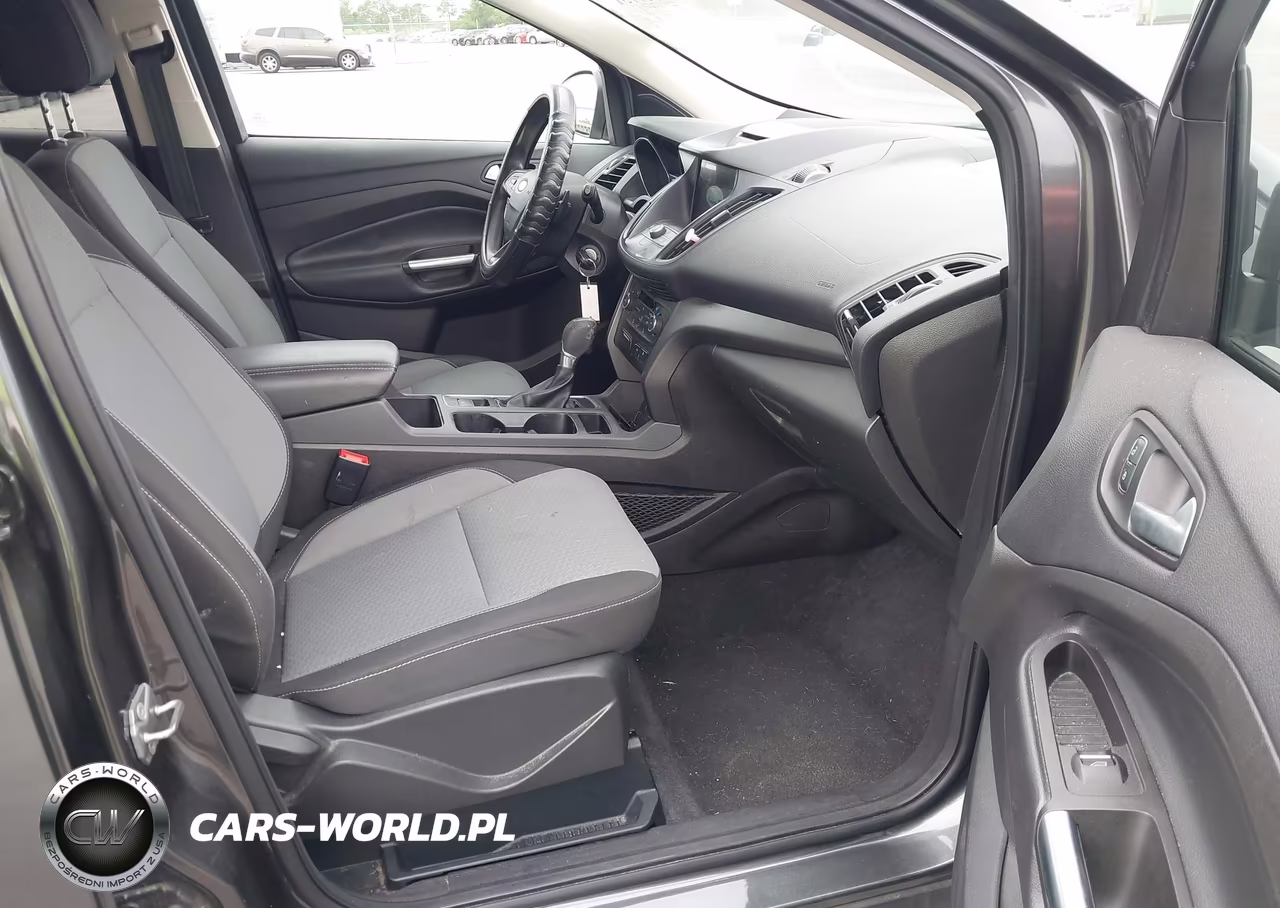 2017 Ford Escape Se VIN:1FMCU0GD6HUC68142 - 5