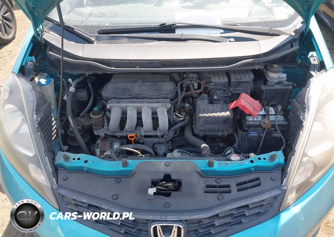 2013 Honda Fit Sport VIN:JHMGE8H59DC062370 - 10