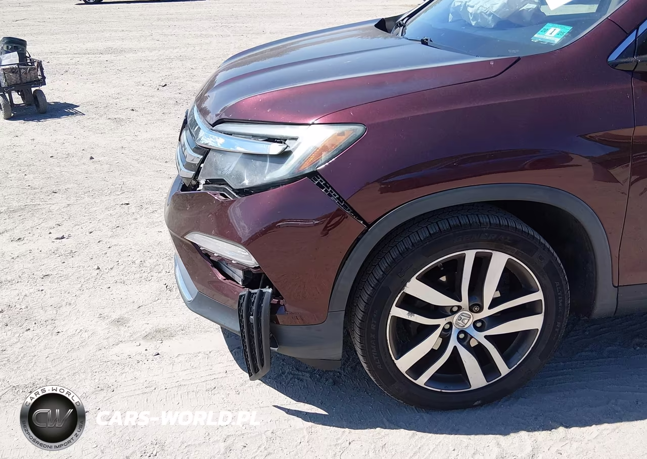 2016 Honda Pilot Touring VIN:5FNYF6H96GB051697 - 18