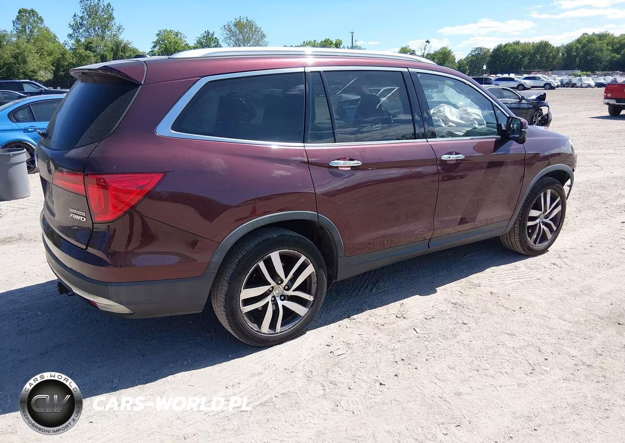 2016 Honda Pilot Touring VIN:5FNYF6H96GB051697 - 4
