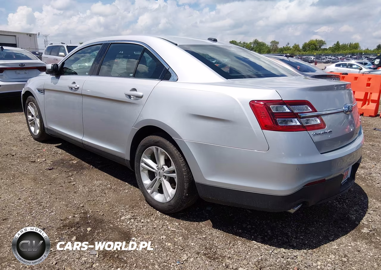 2018 Ford Taurus Sel VIN:1FAHP2E86JG127701 - 3