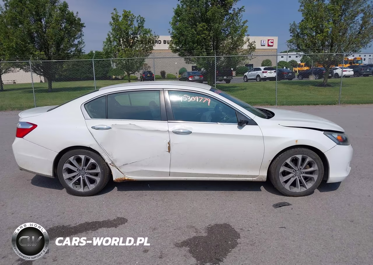 2014 Honda Accord Sport VIN:1HGCR2F57EA250596 - 13