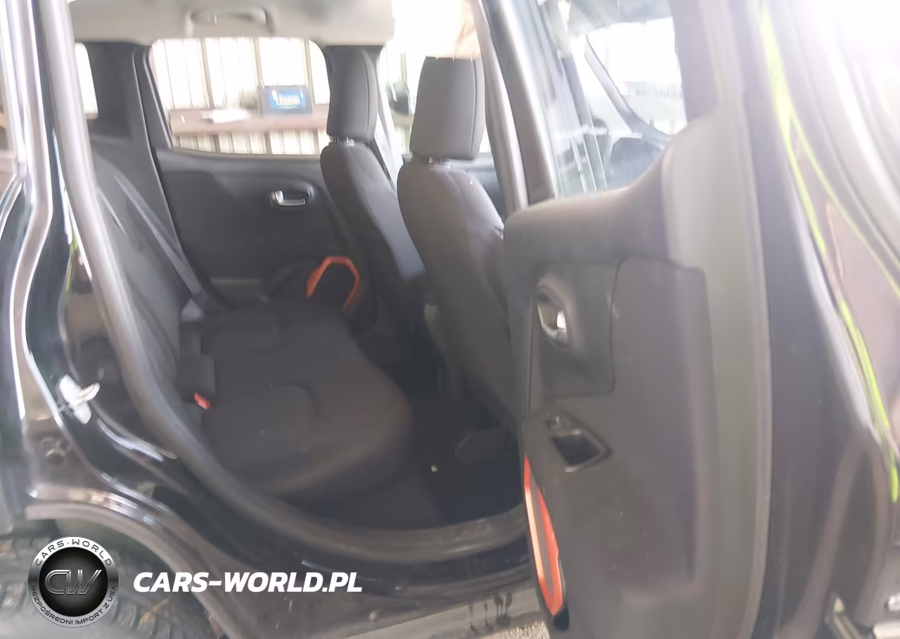 2018 Jeep Renegade Upland Edition 4X4 VIN:ZACCJBAB4JPH93448 - 8