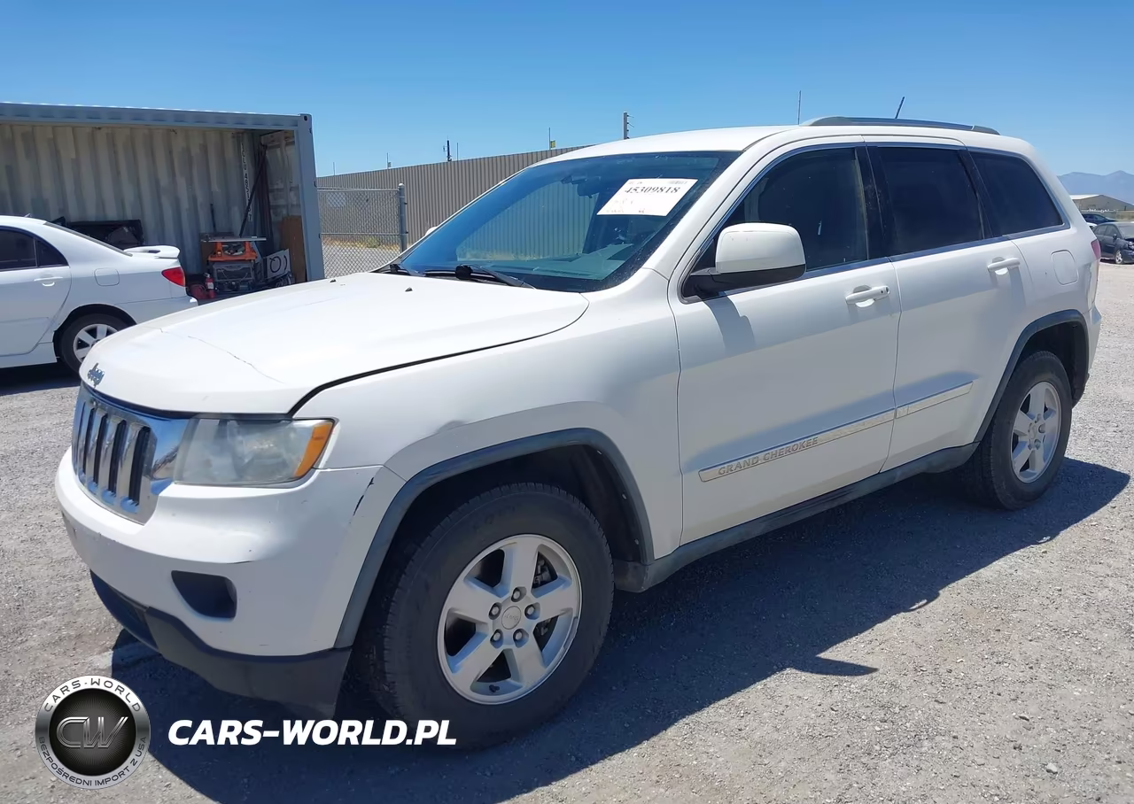 2011 Jeep Grand Cherokee Laredo VIN:1J4RR4GGXBC561986 - 2