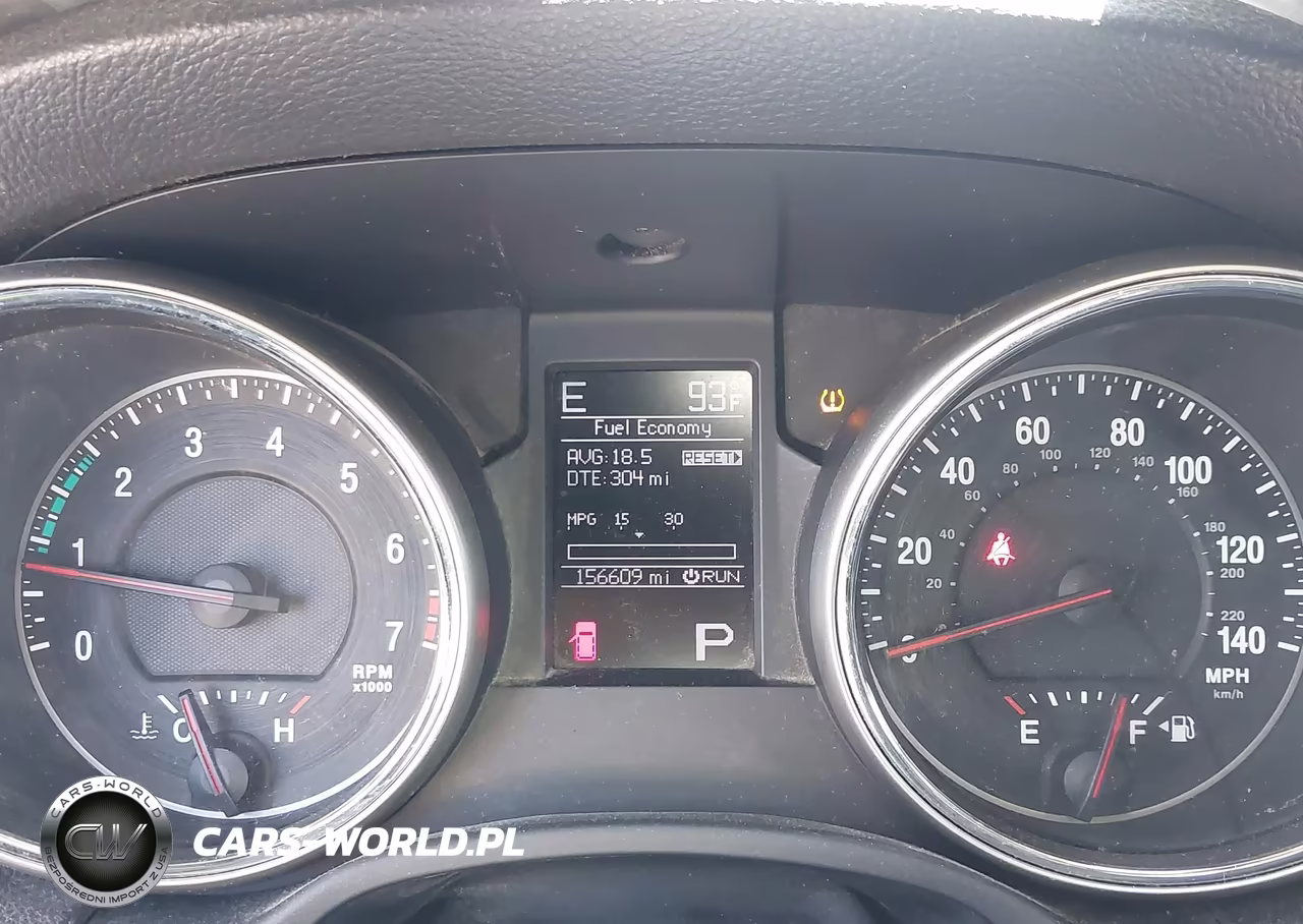2011 Jeep Grand Cherokee Laredo VIN:1J4RR4GGXBC561986 - 7