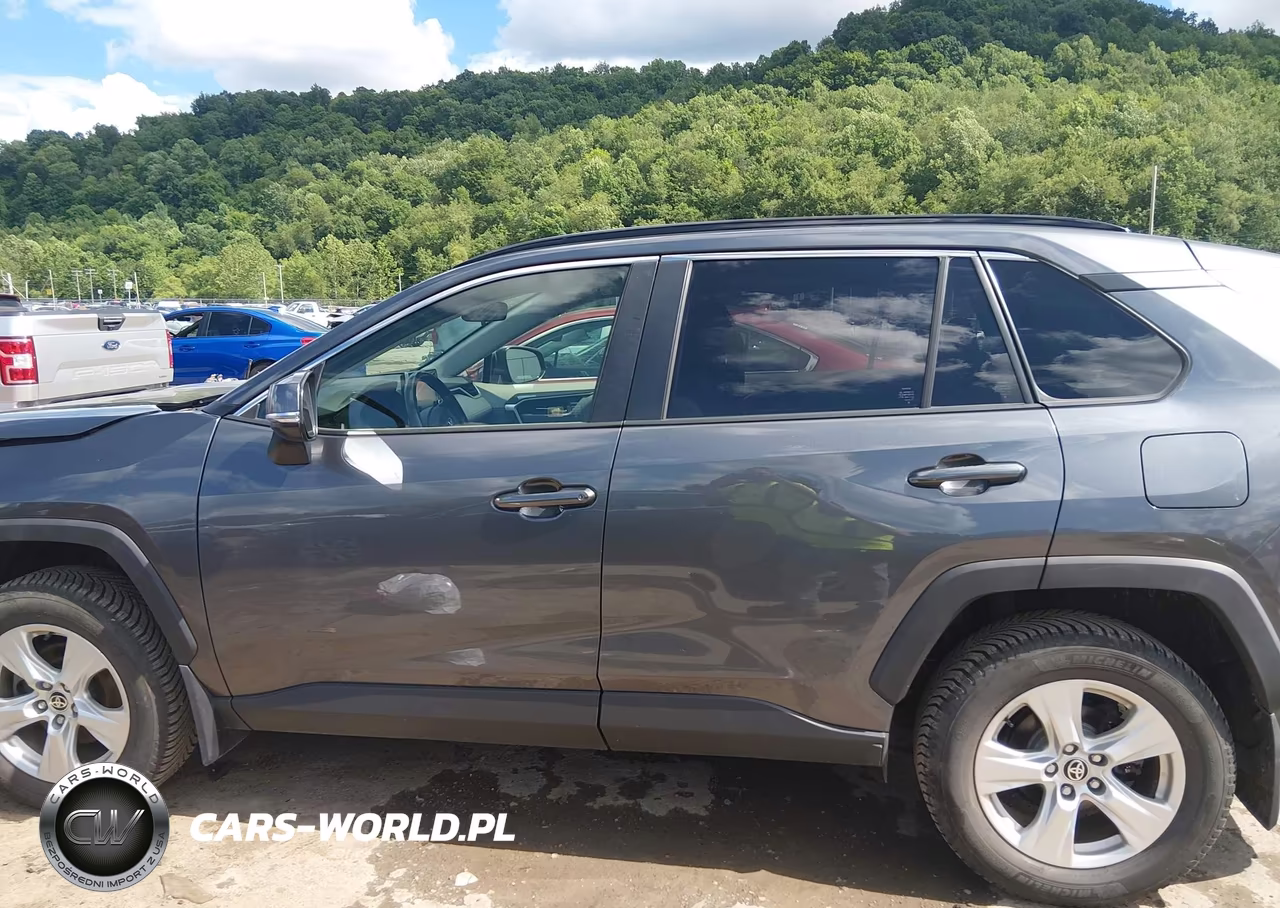 2020 Toyota Rav4 Xle VIN:JTMP1RFV6LD526312 - 14