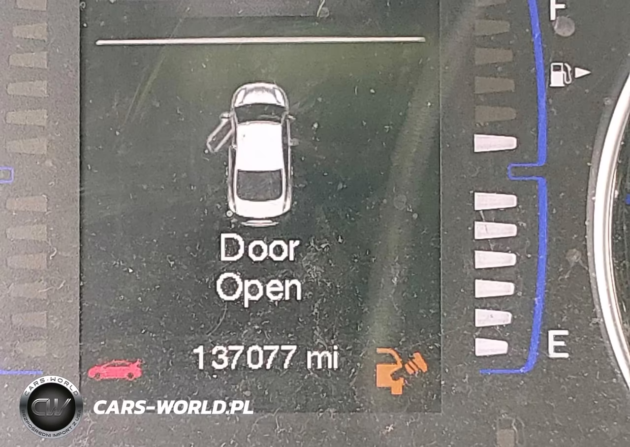 2015 Chrysler 200 S VIN:1C3CCCBGXFN705839 - 15