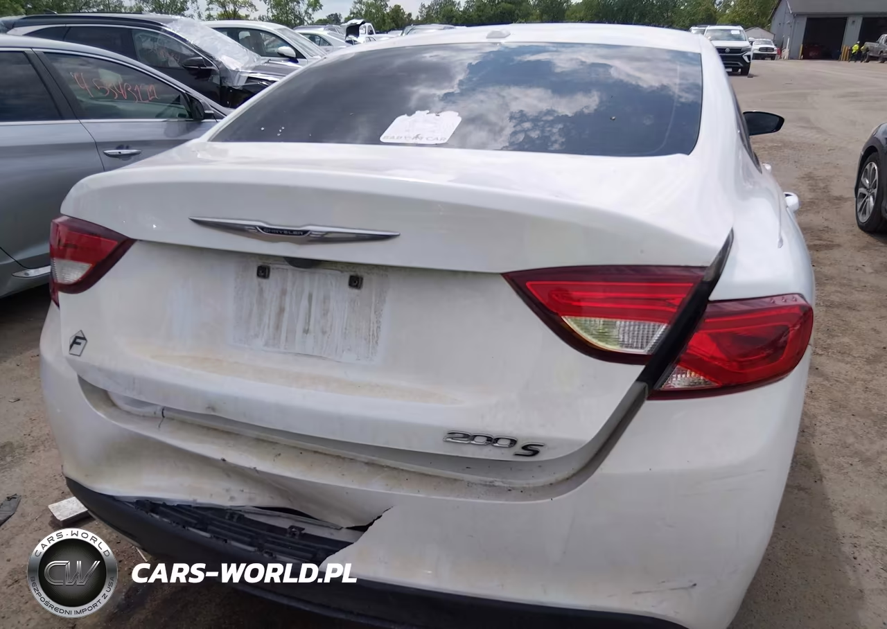 2015 Chrysler 200 S VIN:1C3CCCBGXFN705839 - 16