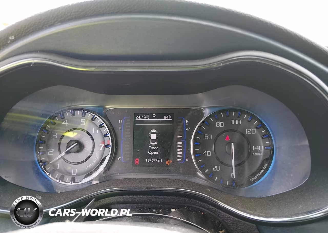 2015 Chrysler 200 S VIN:1C3CCCBGXFN705839 - 7