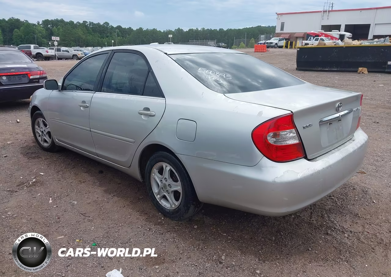 2002 Toyota Camry Le VIN:4T1BE32K12U500895 - 3