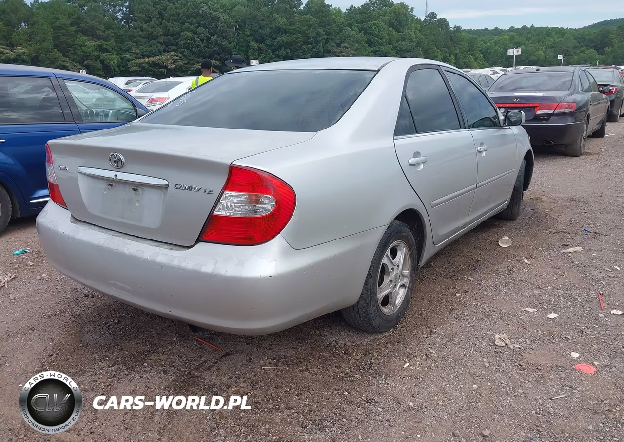 2002 Toyota Camry Le VIN:4T1BE32K12U500895 - 4