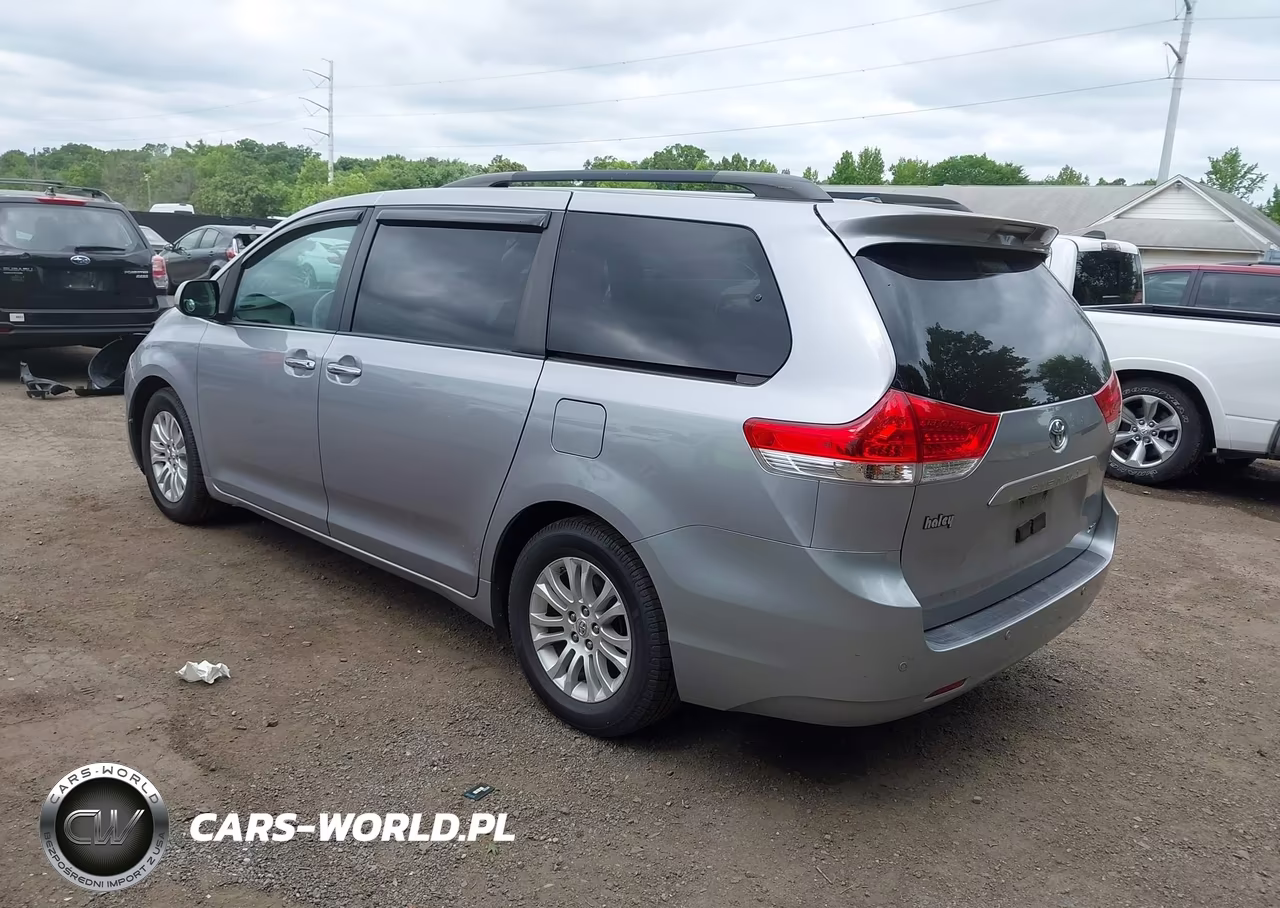 2011 Toyota Sienna Xle V6 VIN:5TDYK3DC0BS021028 - 3
