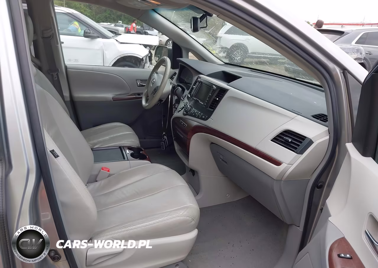 2011 Toyota Sienna Xle V6 VIN:5TDYK3DC0BS021028 - 5