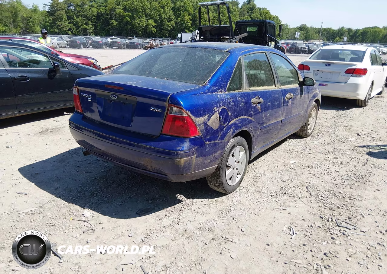 2006 Ford Focus Zx4 VIN:1FAFP34N16W232230 - 4