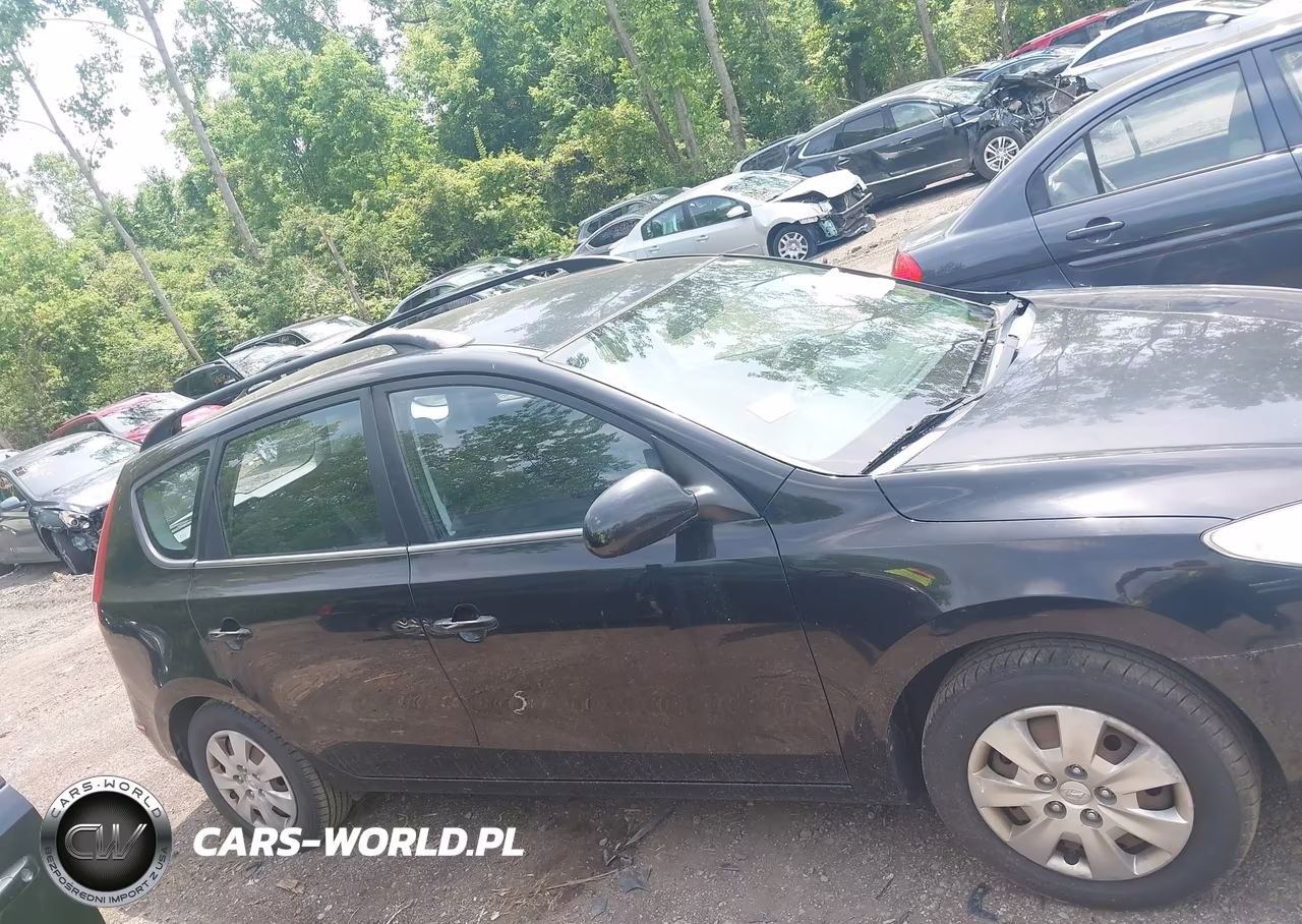 2010 Hyundai Elantra Touring Gls VIN:KMHDC8AE1AU068539 - 13