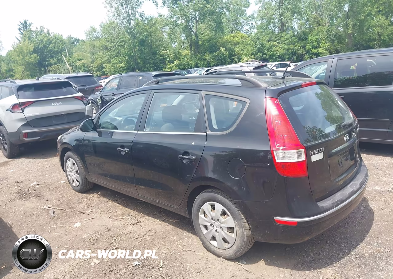 2010 Hyundai Elantra Touring Gls VIN:KMHDC8AE1AU068539 - 3