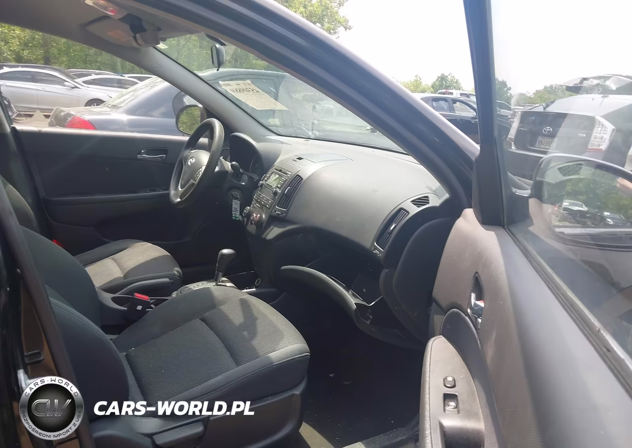 2010 Hyundai Elantra Touring Gls VIN:KMHDC8AE1AU068539 - 5
