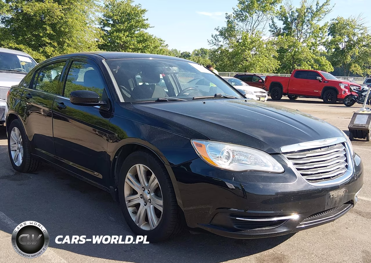2013 Chrysler 200 Touring – zdjęcie 1 z 12