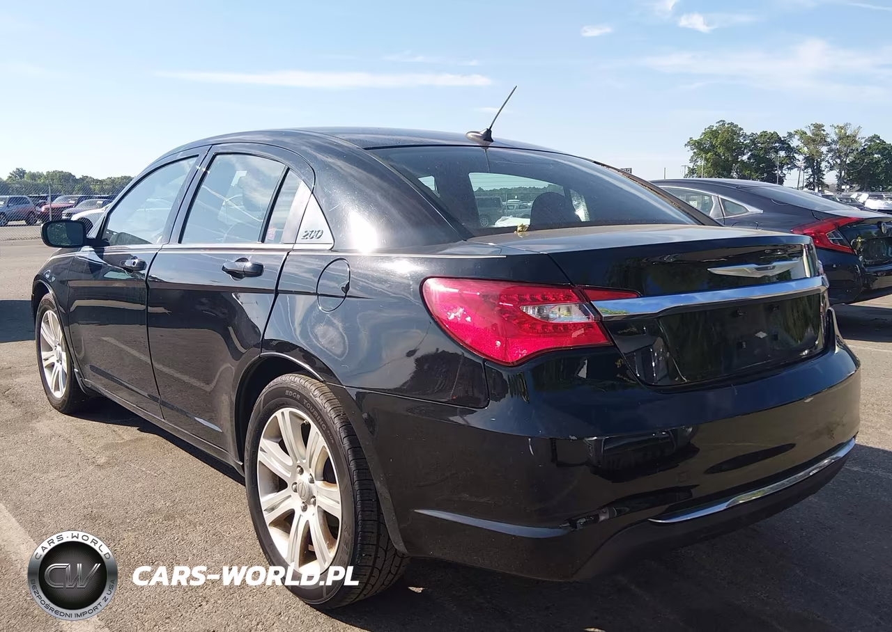2013 Chrysler 200 Touring VIN:1C3CCBBB2DN515190 - 3