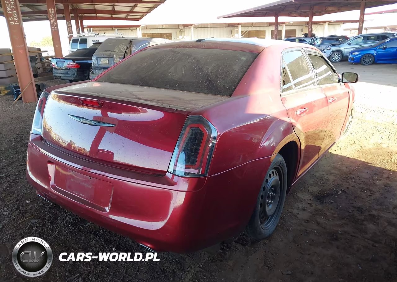 2014 Chrysler 300 300S VIN:2C3CCABG0EH352202 - 4