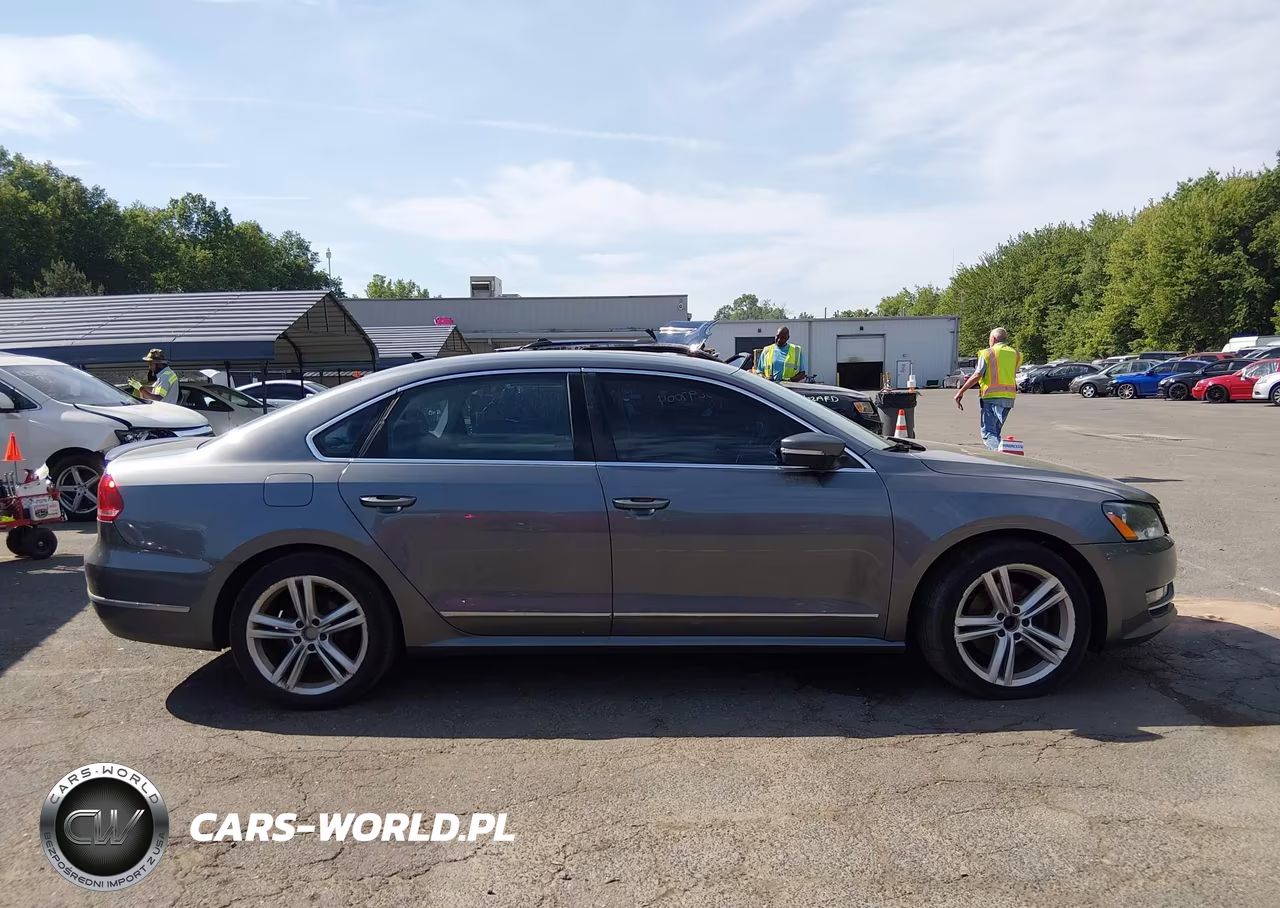 2013 Volkswagen Passat 2.0L Tdi Se VIN:1VWBN7A33DC066491 - 13